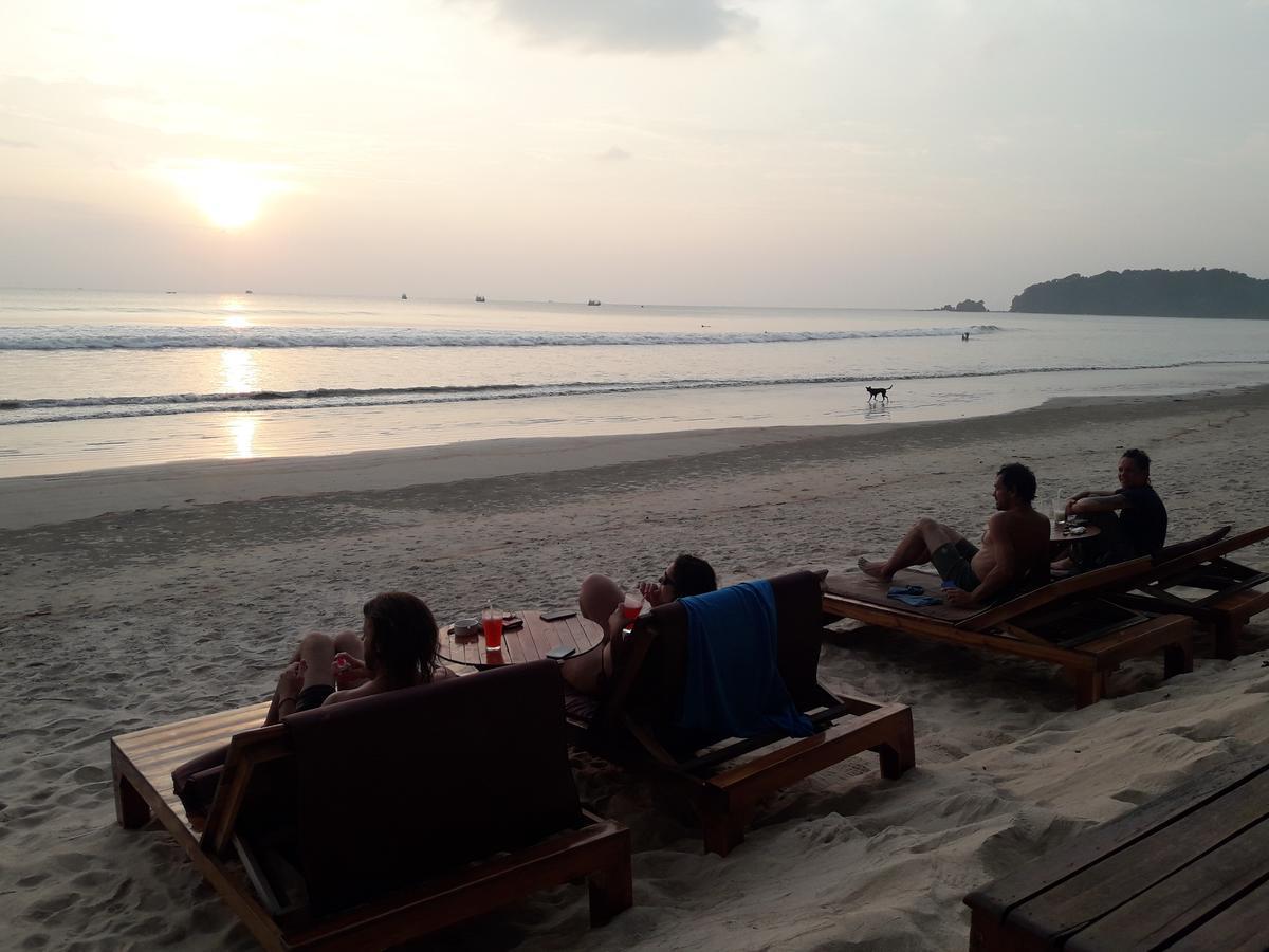 Jj Beach Resort & Jj Seafood Koh Phayam Zewnętrze zdjęcie